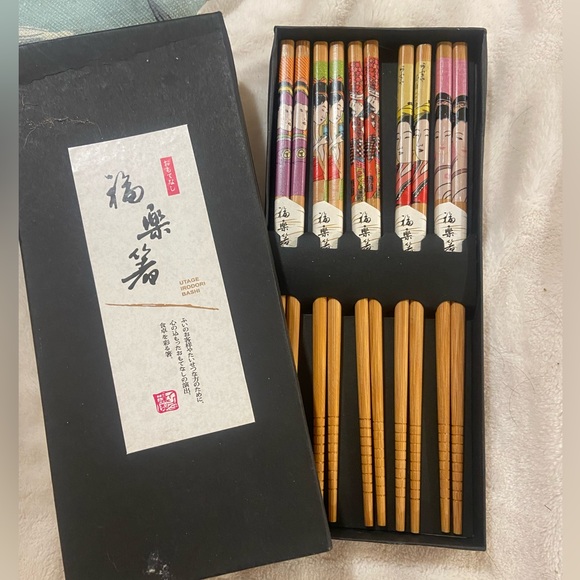 Wooden chopsticks set - Picture 1 of 5